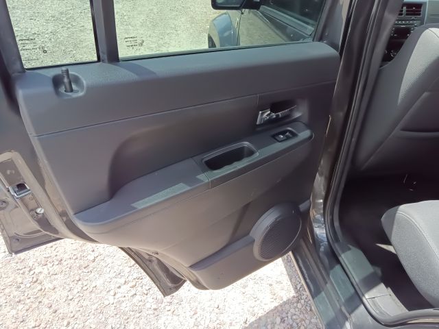 2011 LIBERTY 4X4 (12).jpg